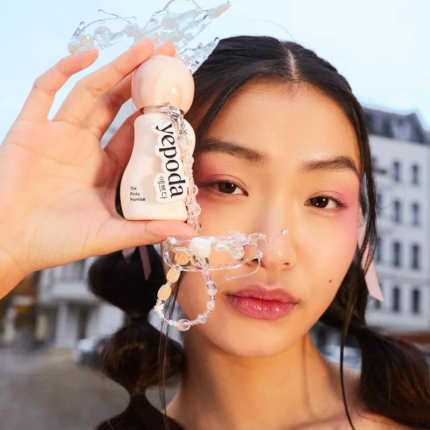 The Pinky Promise - &Aring;terfuktande handkr&auml;m med ceramider