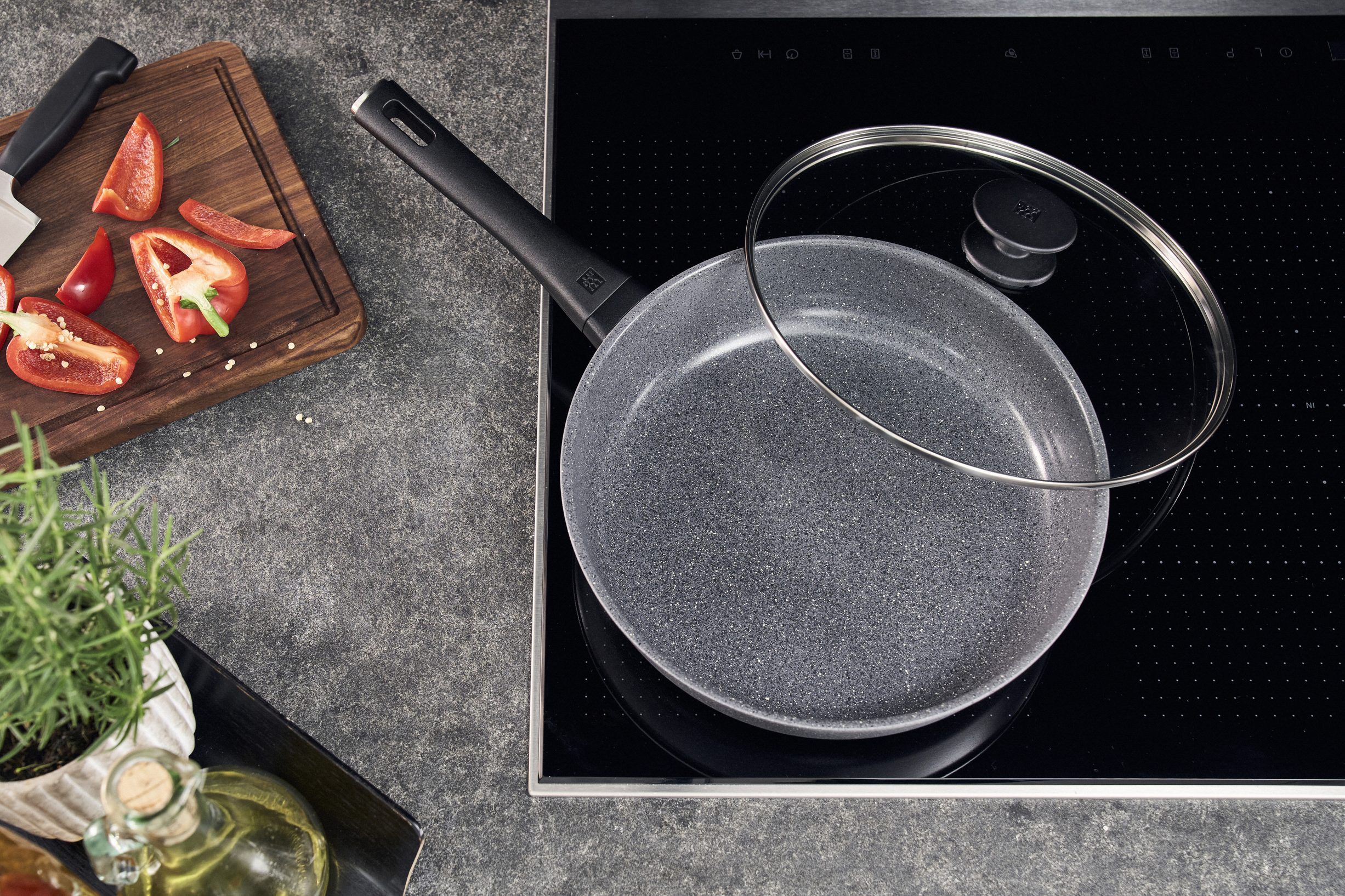 Terreno Plus Ceramic Trakt&ouml;rpanna, 28 cm, Aluminum, Titanf&ouml;rst&auml;rkt ker