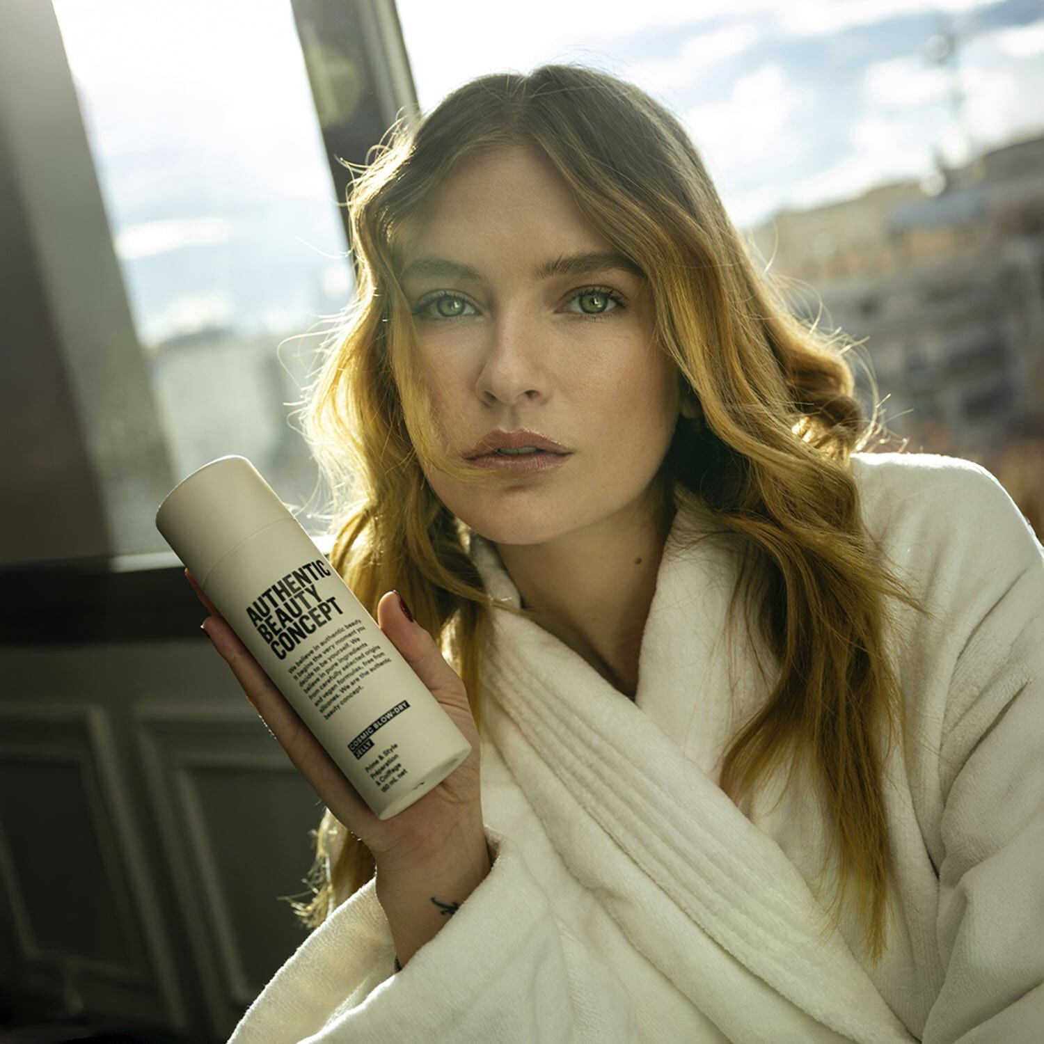 Cosmic Blow-Dry Jelly - Hybrid-stylinggel f&ouml;r f&ouml;ning eller en v&aring;t fini