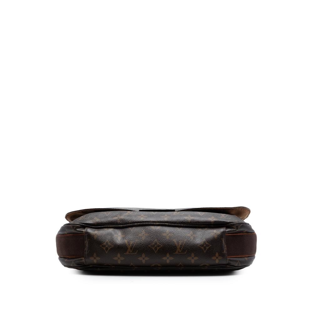 Louis Vuitton Beaubourg