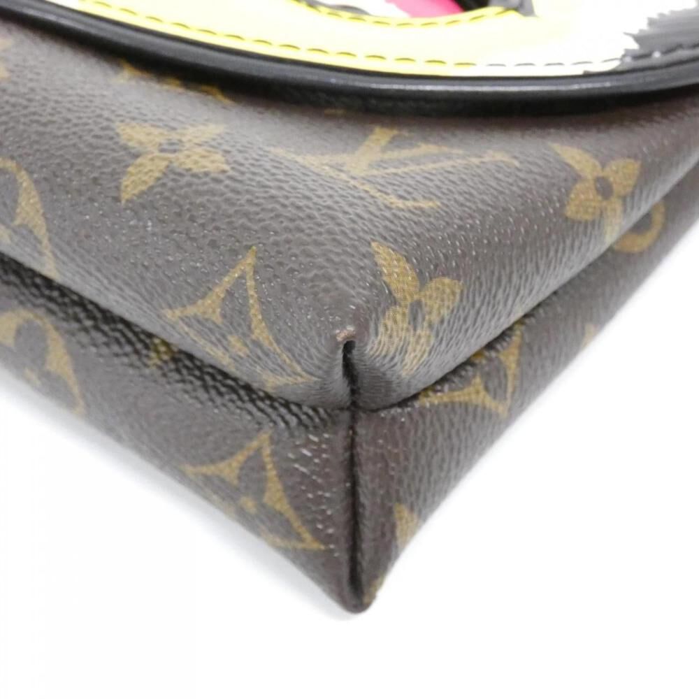 Louis Vuitton Shoulder Bags