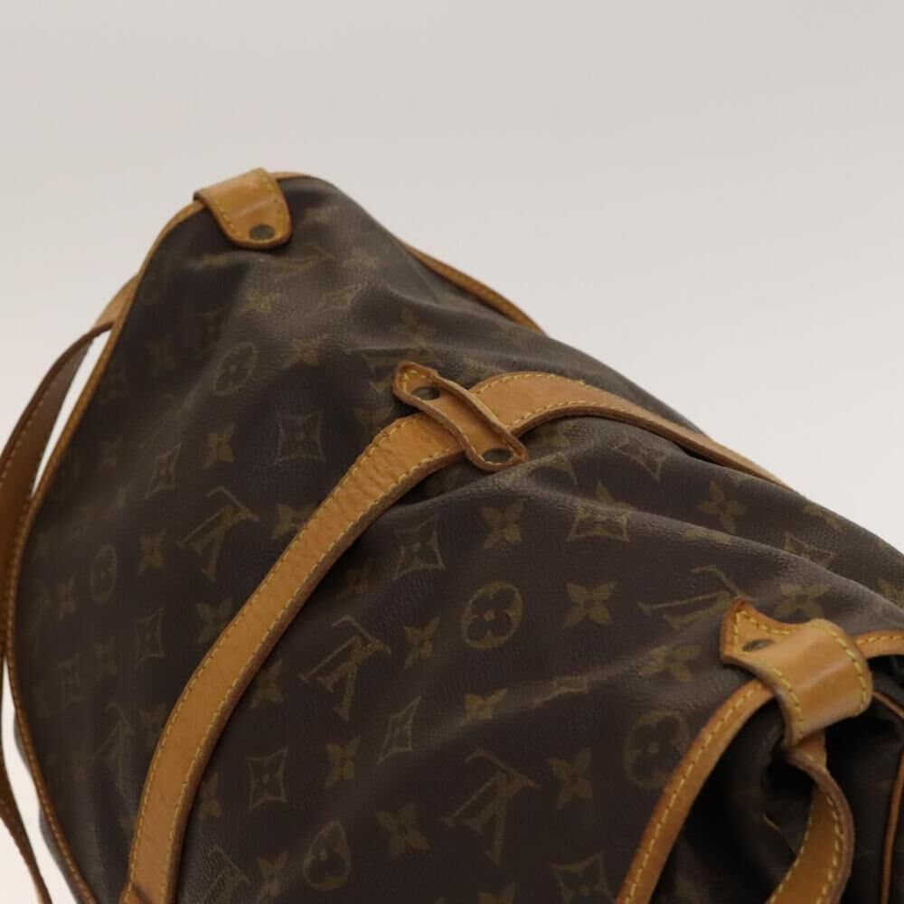 Louis Vuitton Saumur