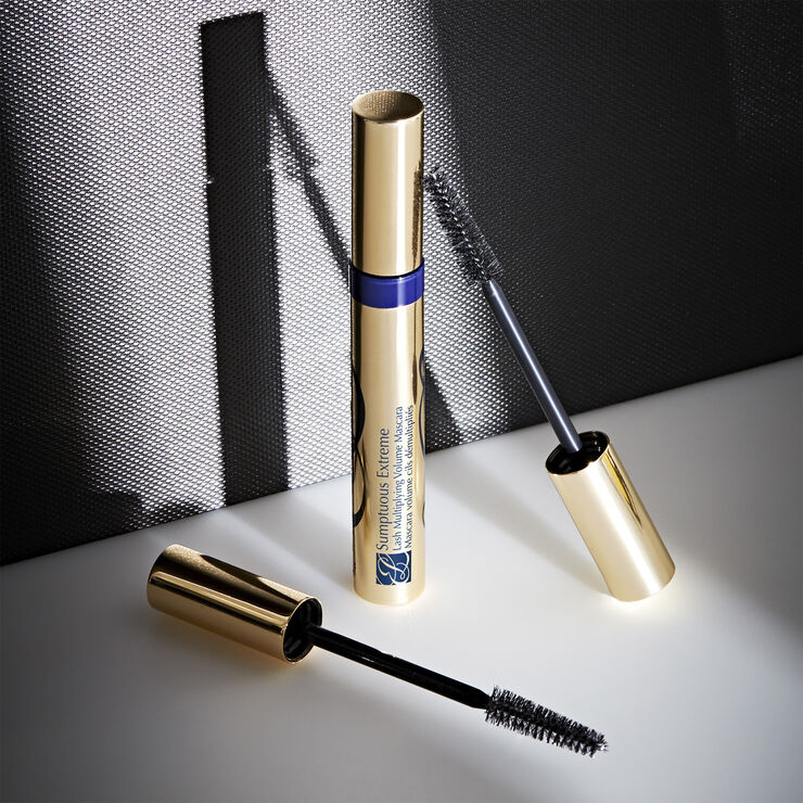 Sumptuous Extreme Lash Multiplying Volume Mascara
