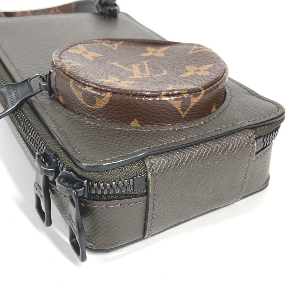 Louis Vuitton Shoulder Bags