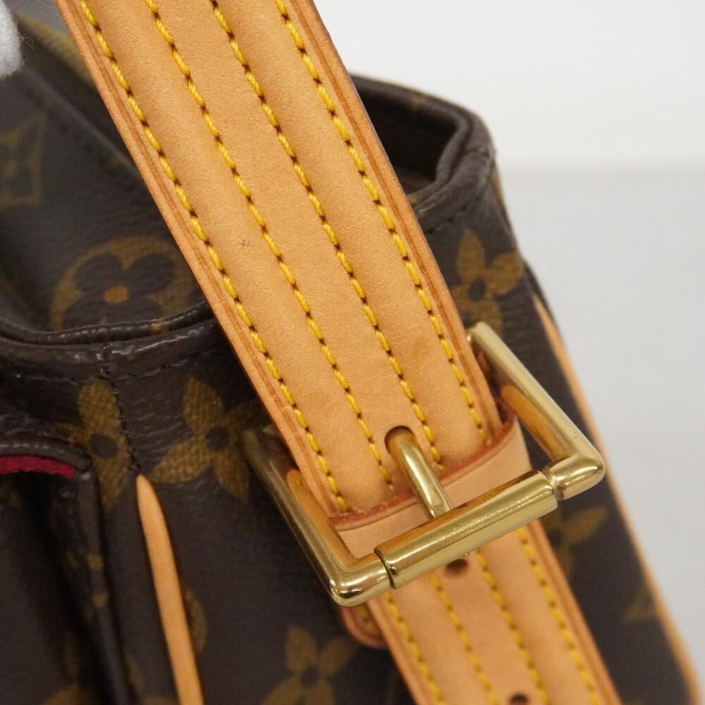 Louis Vuitton Shoulder Bags