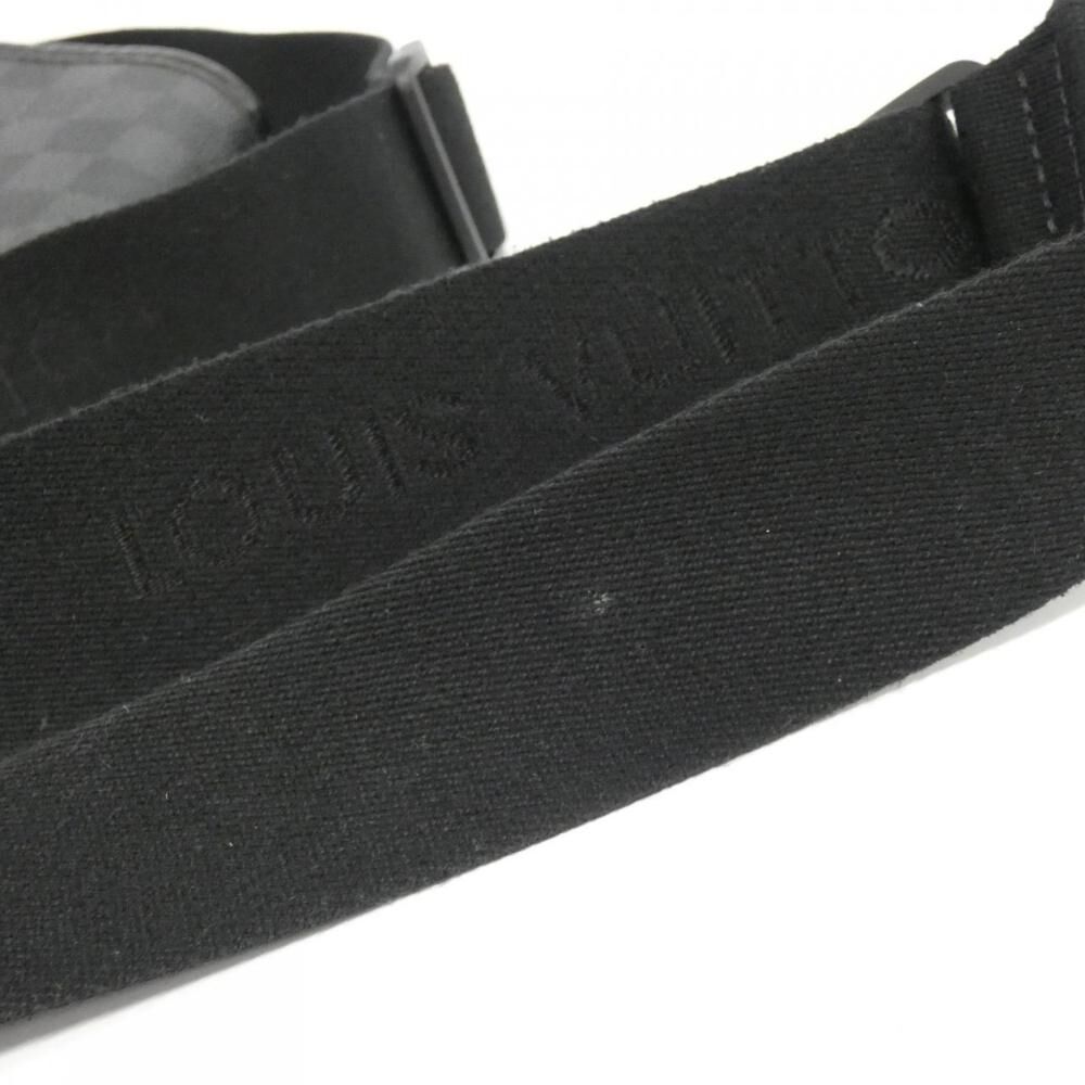 Louis Vuitton Shoulder Bags