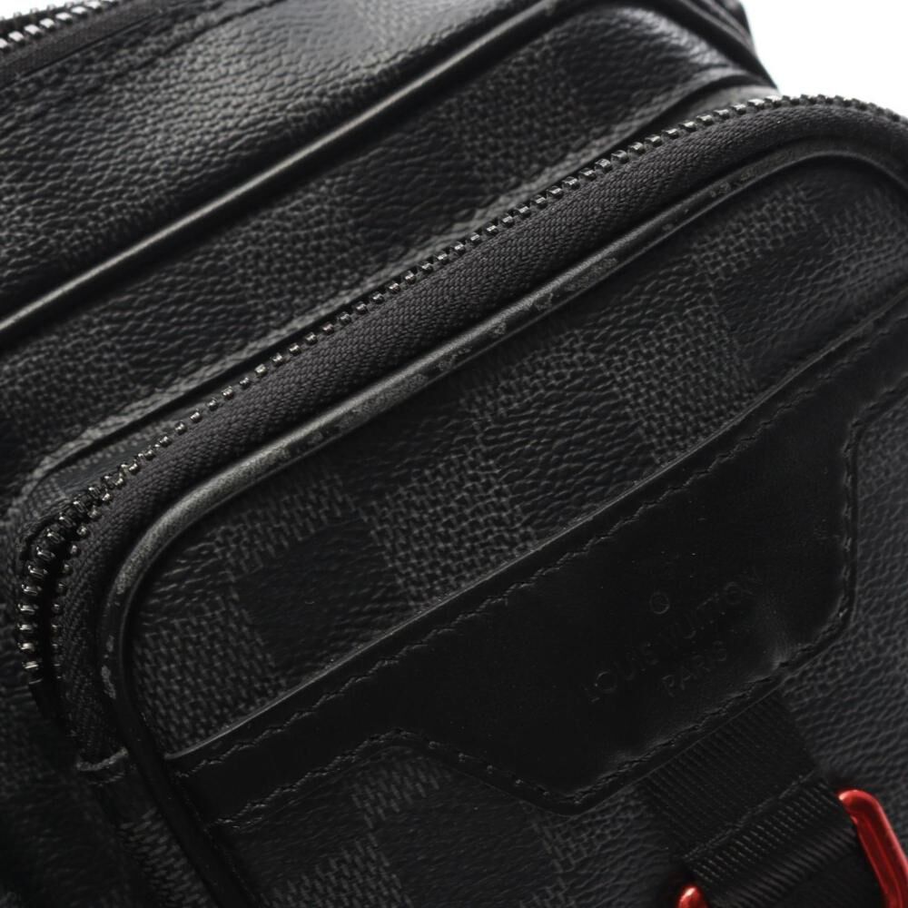 Louis Vuitton Shoulder Bags