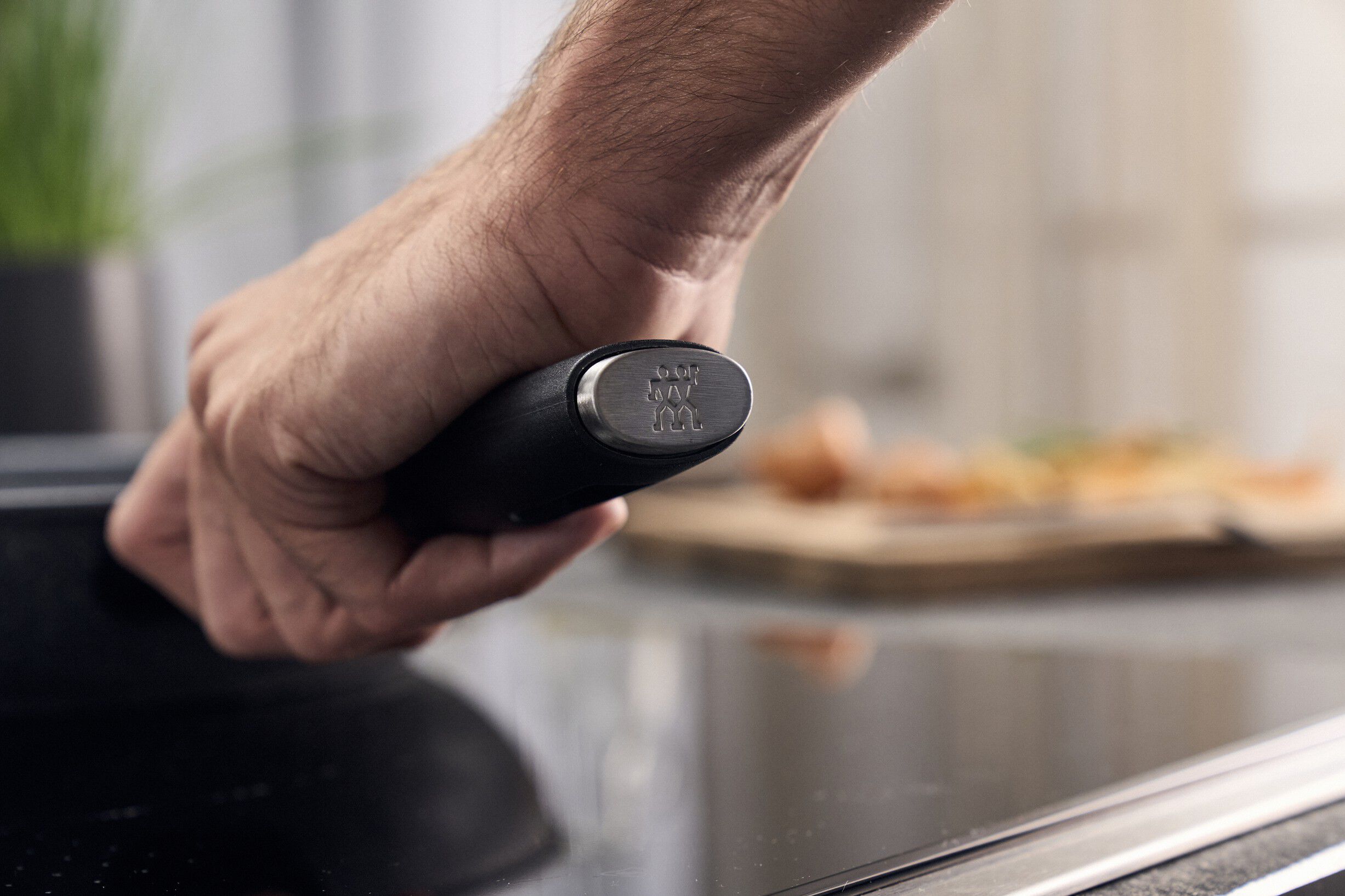 Terreno Plus Ceramic Trakt&ouml;rpanna, 28 cm, Aluminum, Titanf&ouml;rst&auml;rkt ker