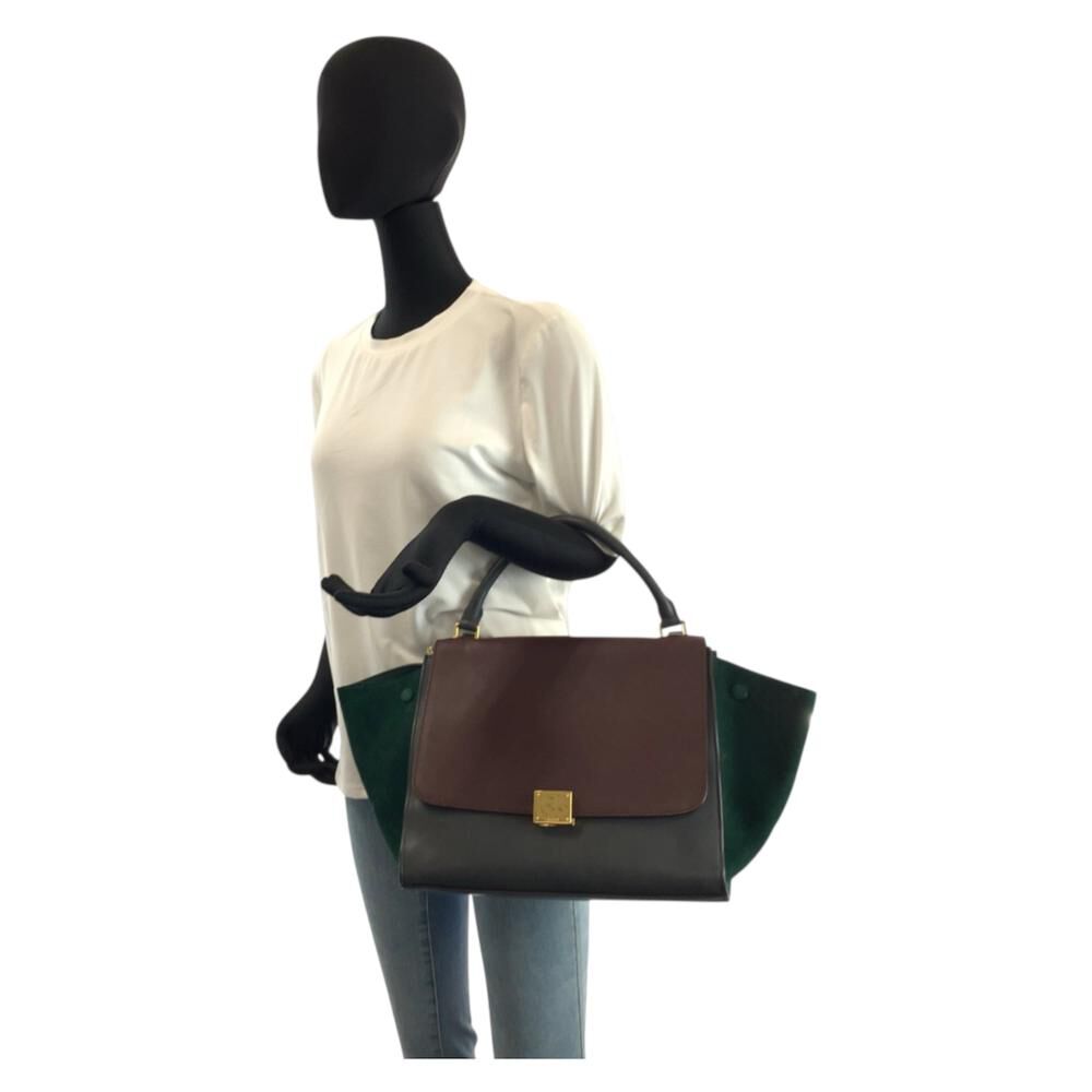 C&eacute;line Trapeze