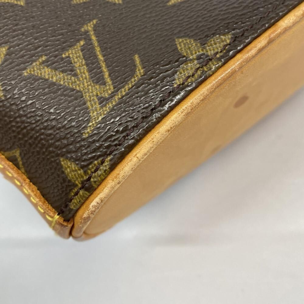 Louis Vuitton Shoulder Bags