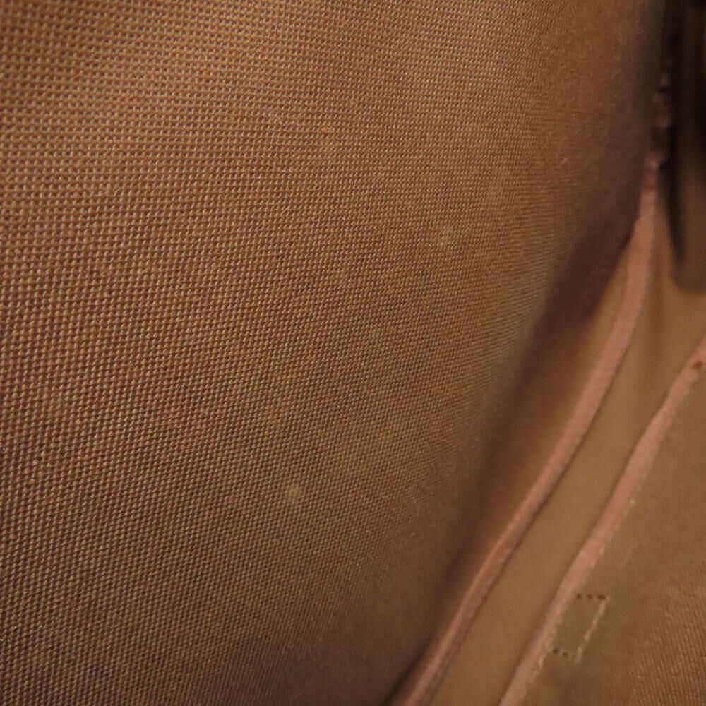 Louis Vuitton Saumur