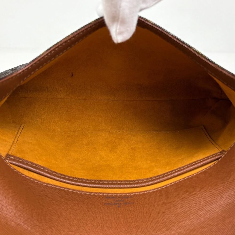 Louis Vuitton Musette Salsa