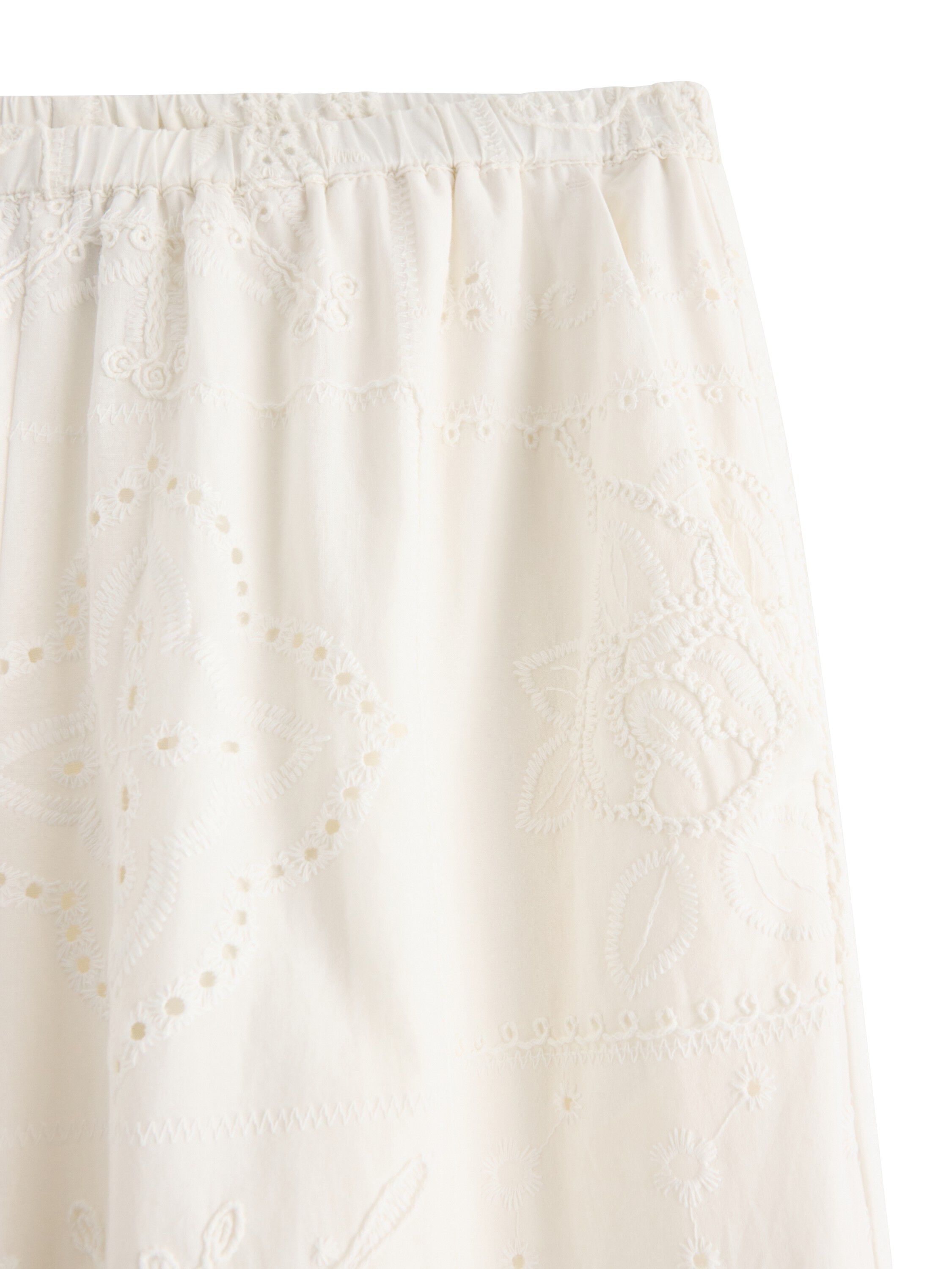 Wide-leg trousers in a lightweight