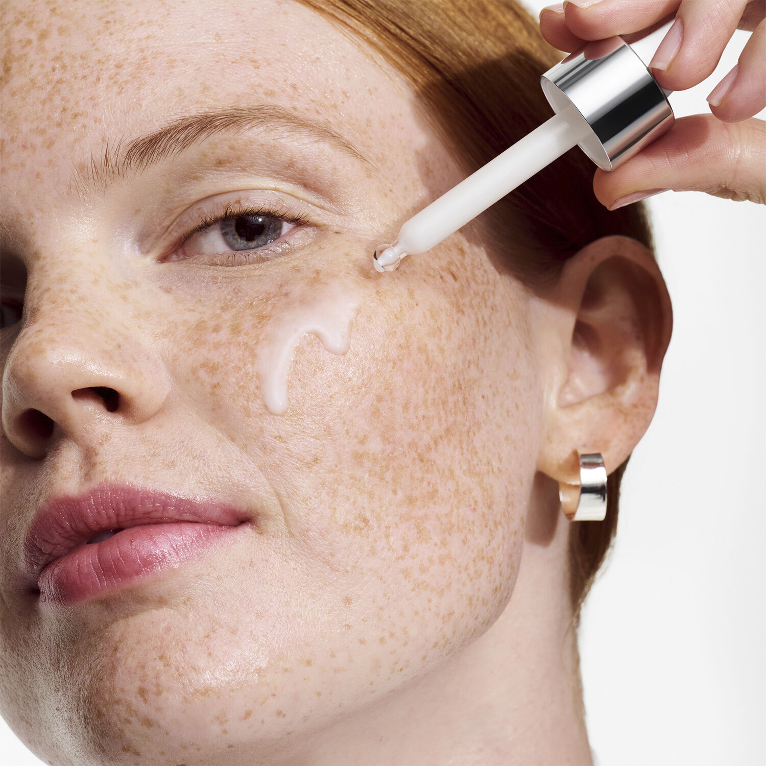 Moisture Surge Active Glow Serum