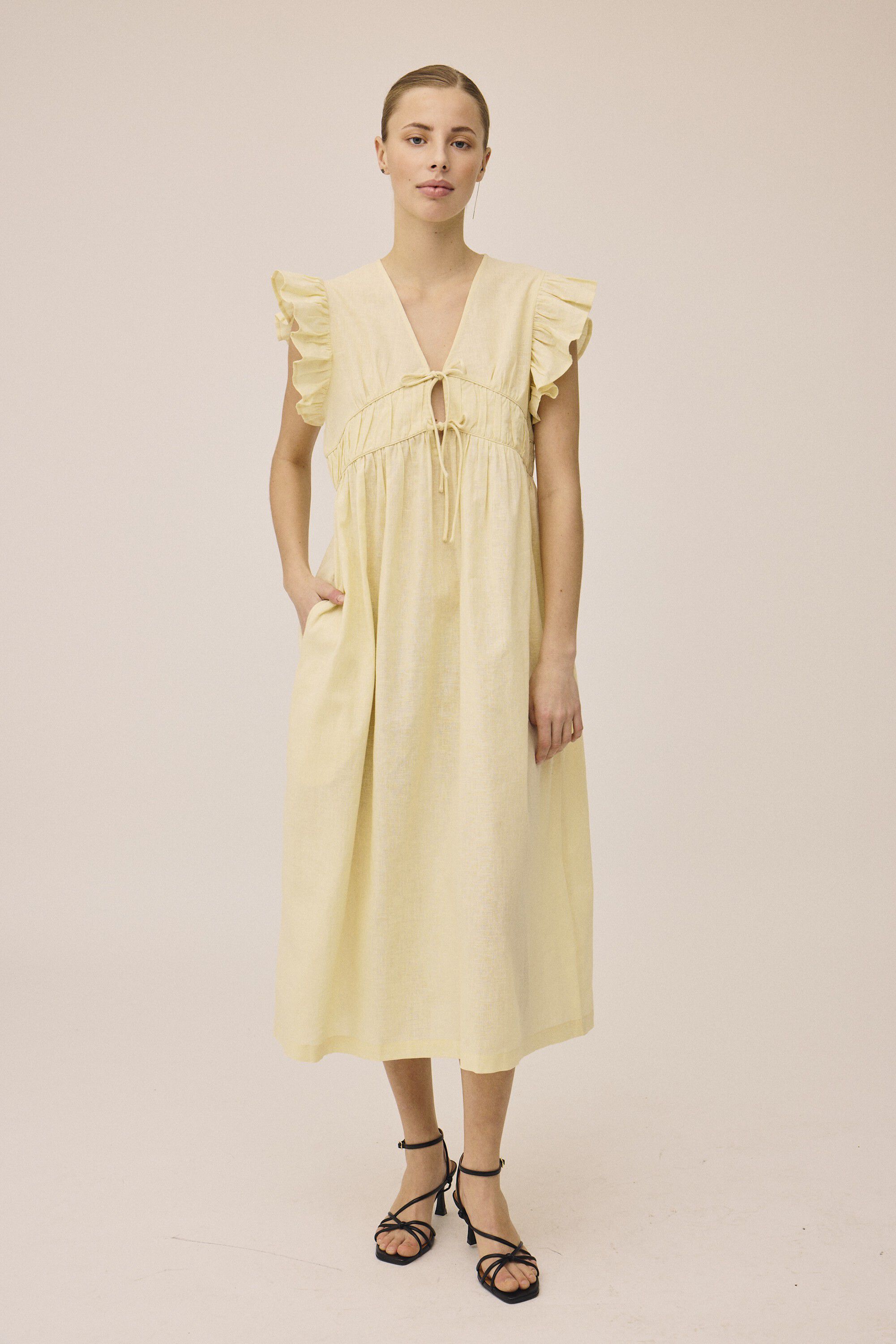 Linnekl&auml;nningar