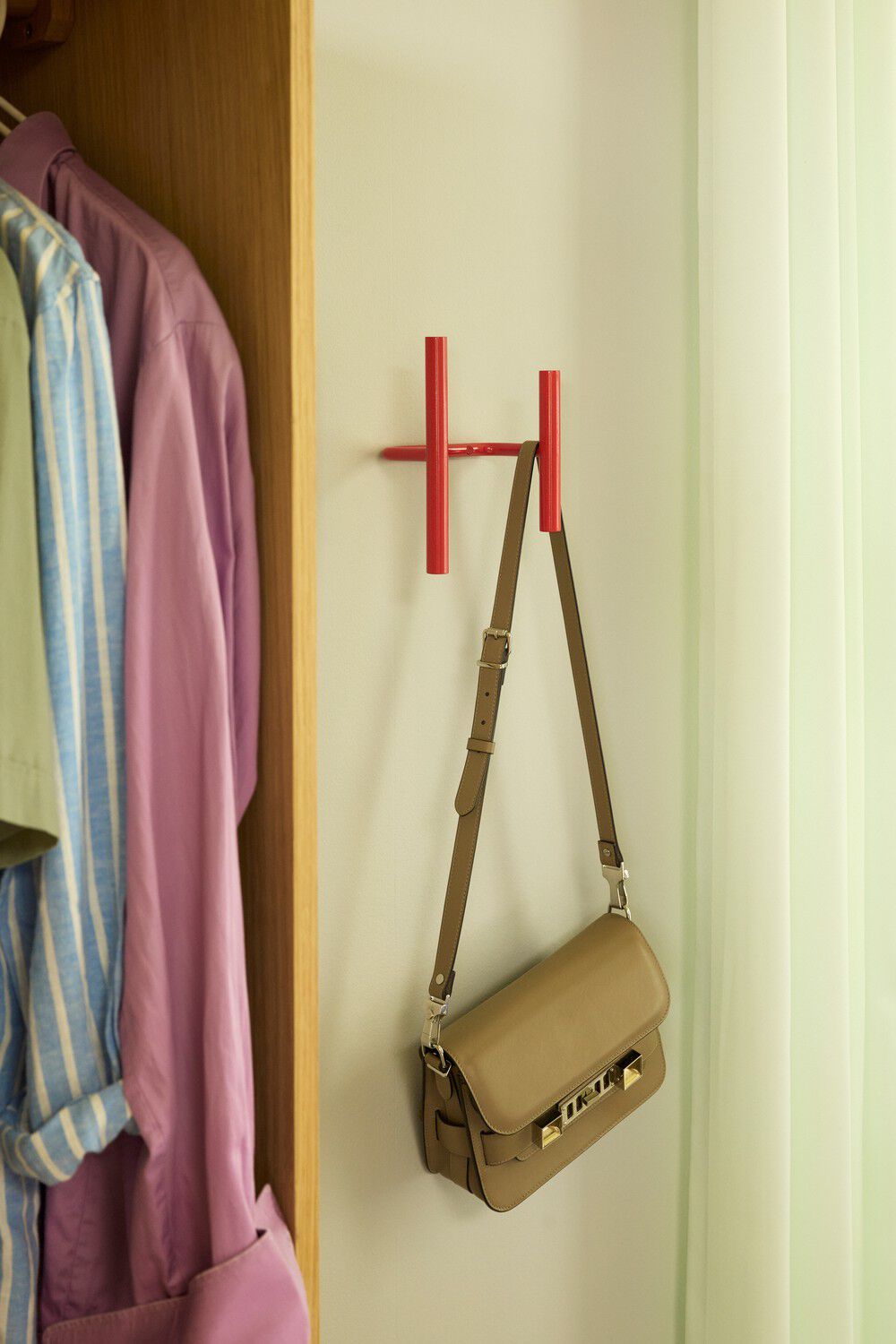 Flip Coatrack Red