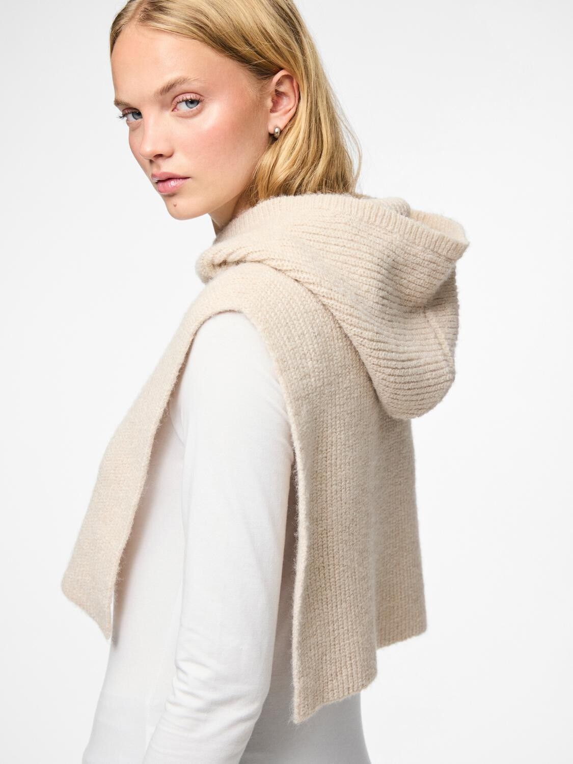 PCJEMMI NECKWARMER BC