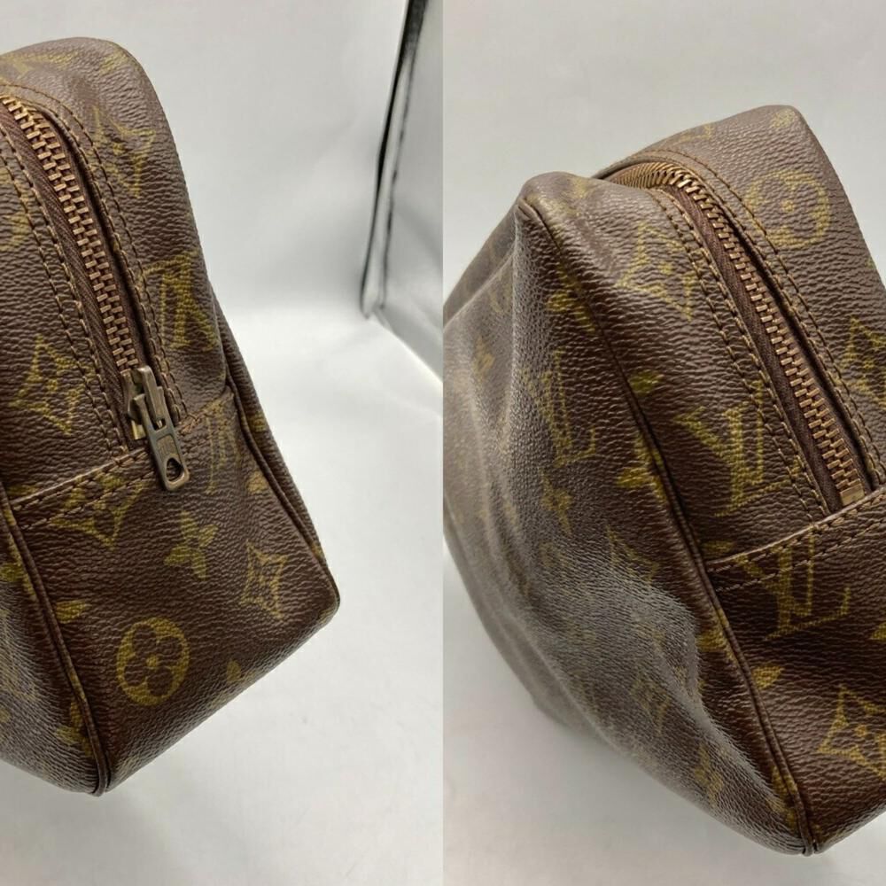 Louis Vuitton Clutch