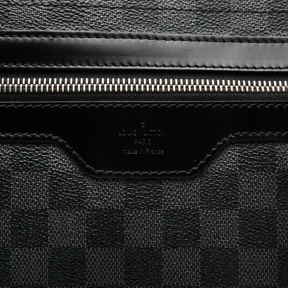 Louis Vuitton District