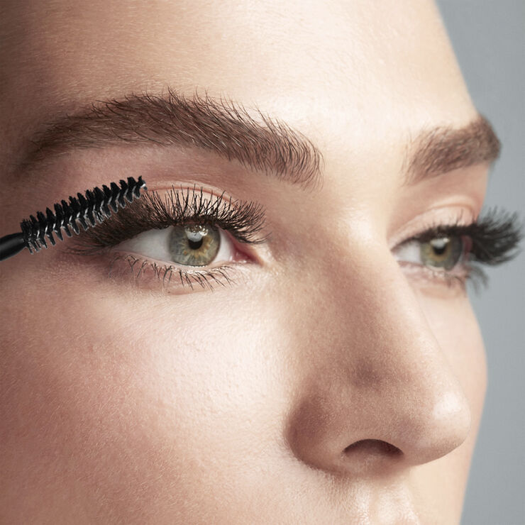 M2 BEAUTÉ Black Nano Mascara Nutrition & Natural Growth