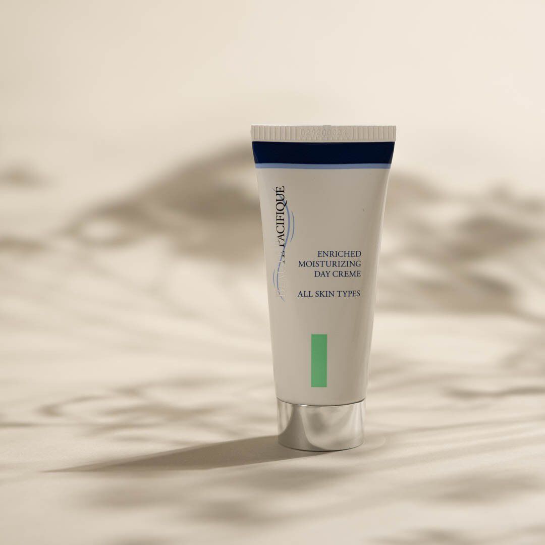 Fugtgivende dagcreme til alle hudtyper - tube