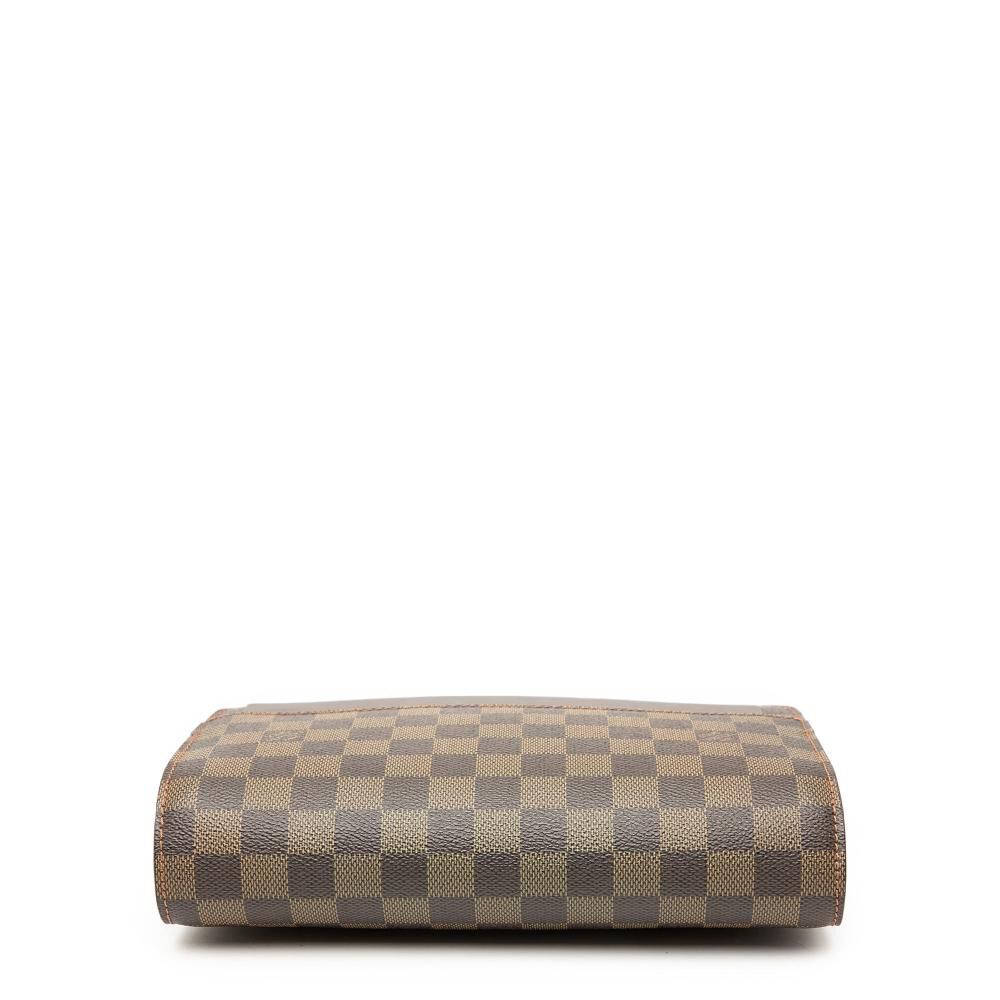Louis Vuitton Clutch