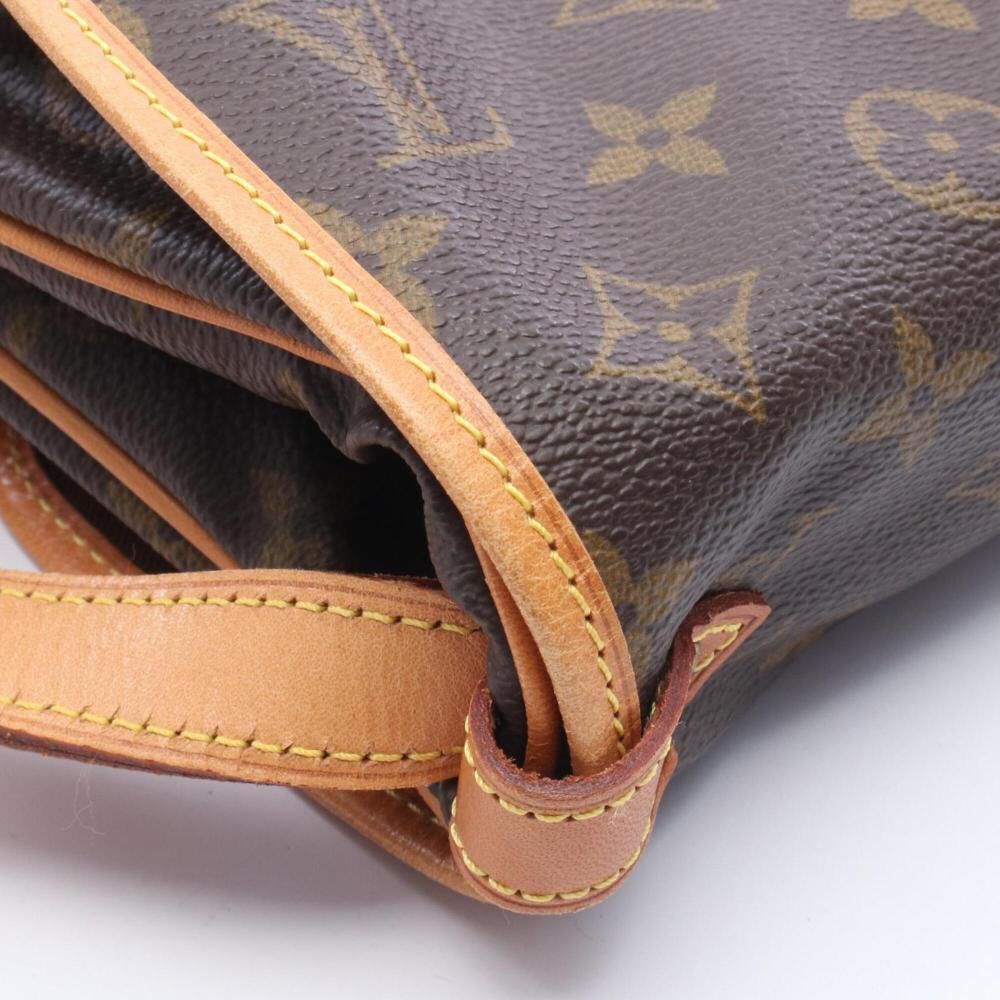 Louis Vuitton Saumur