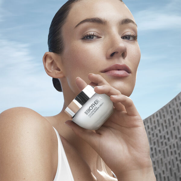 AQS HYDRA BARRIER CREAM J50ML MV