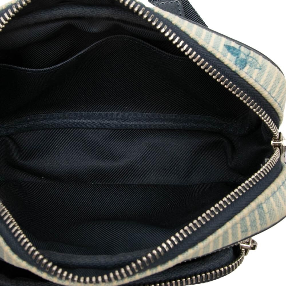 Louis Vuitton Pouch