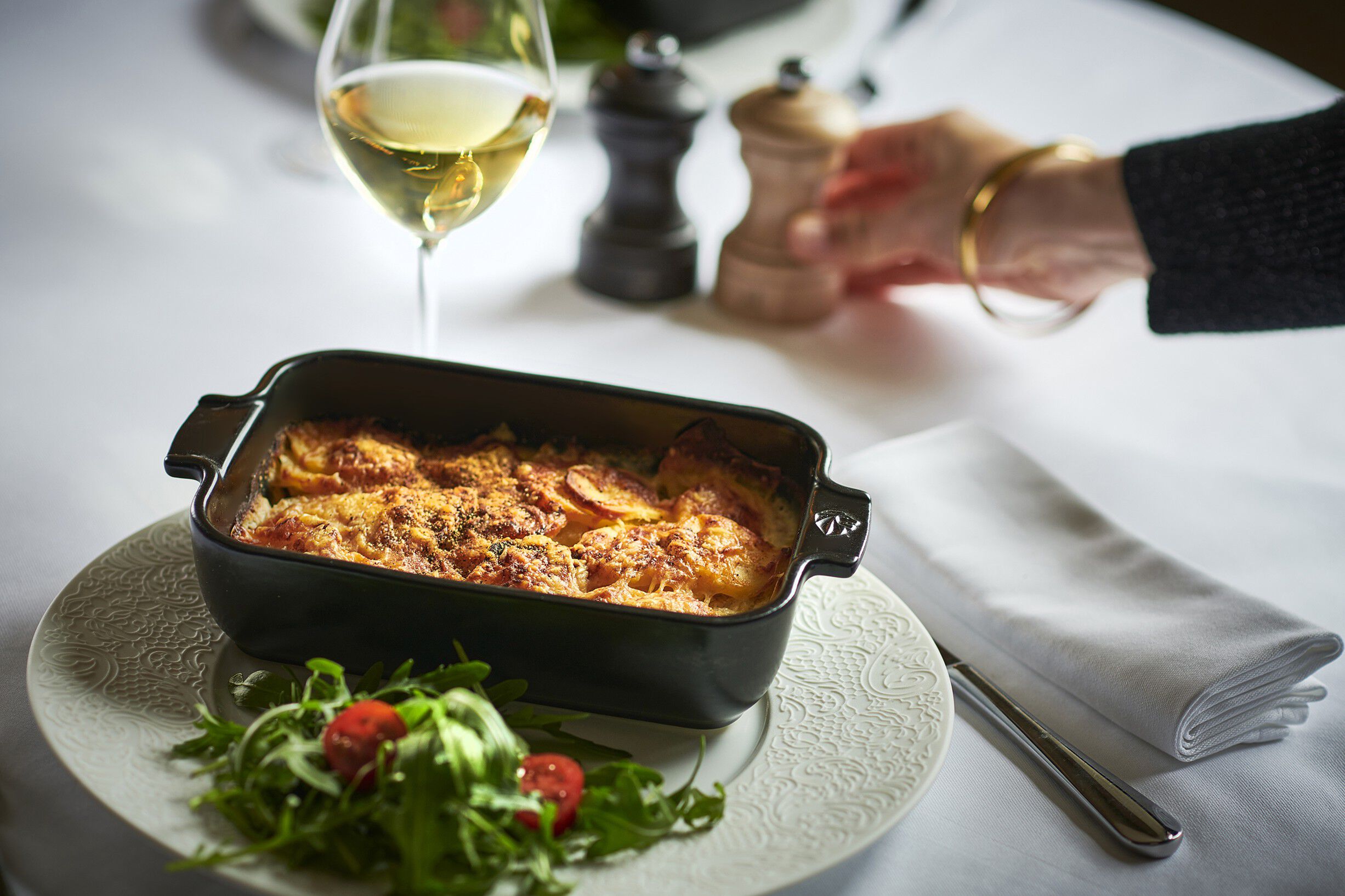 Appolia ovnfad rektangul&aelig;rt 22 cm sort satin