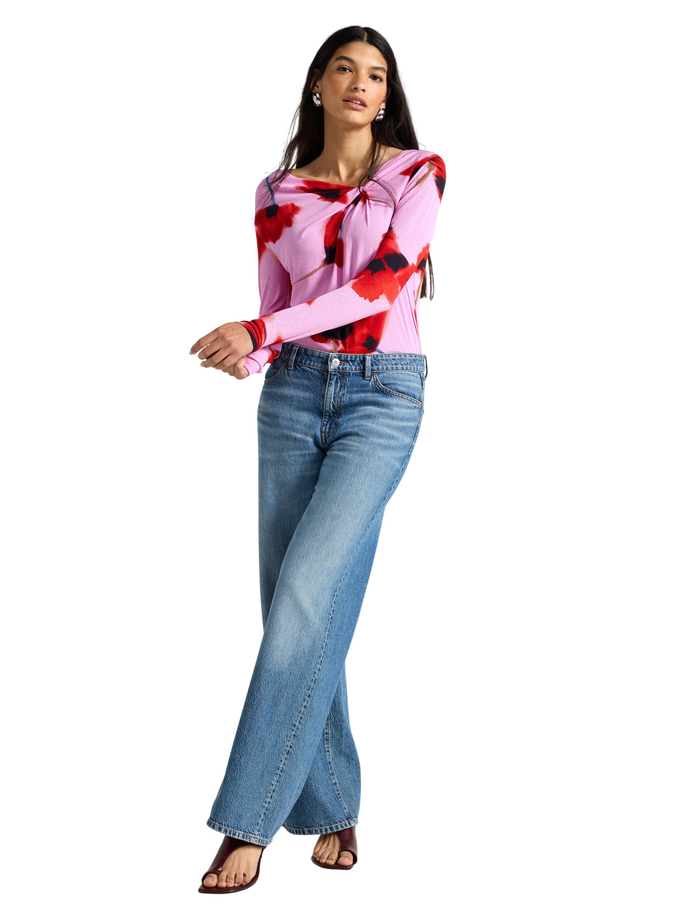 Long-sleeved top with allover motif