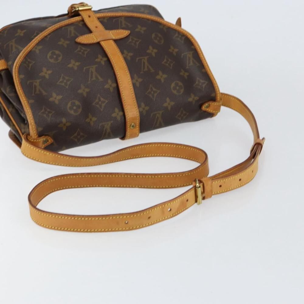 Louis Vuitton Saumur