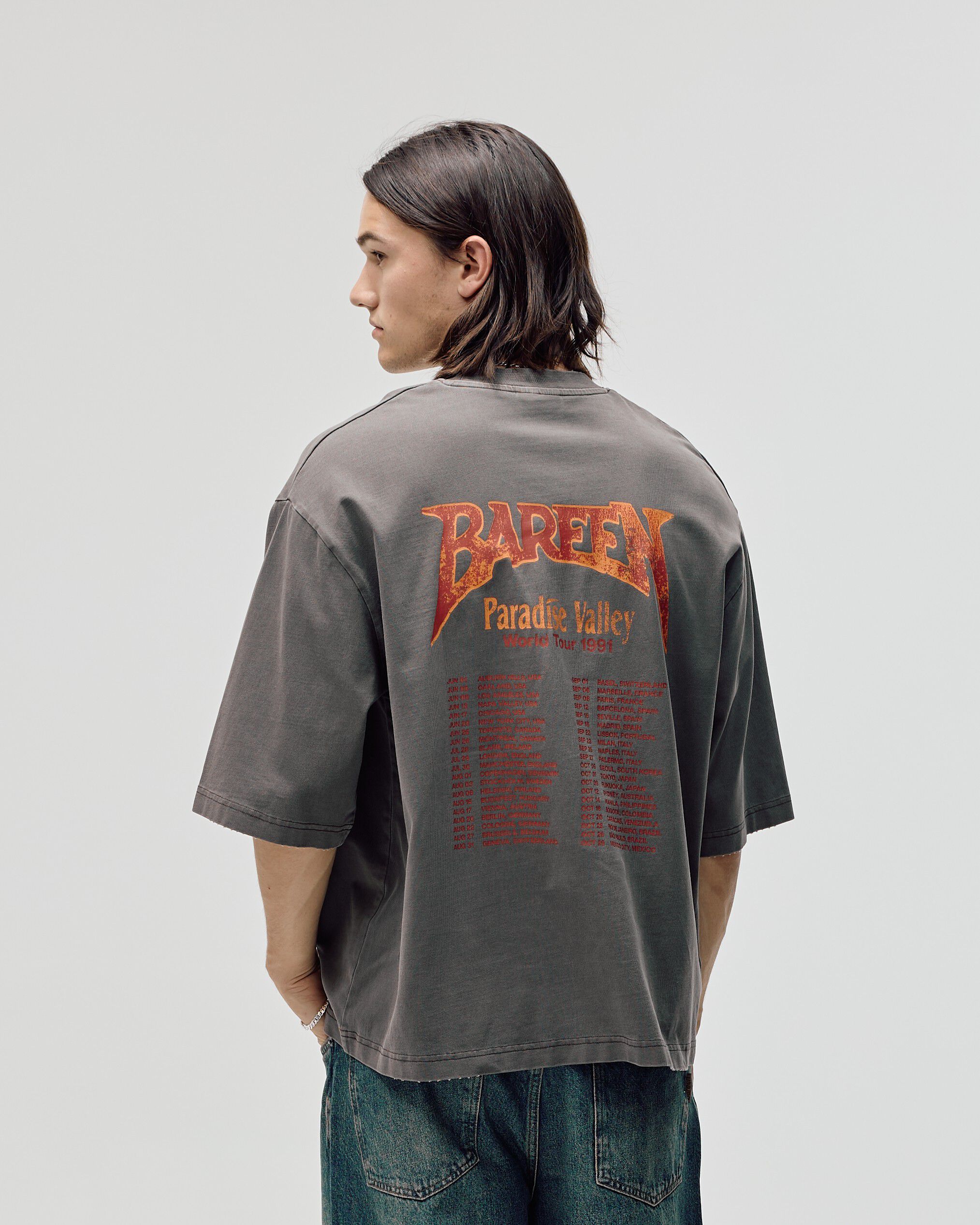 AW26 WORLD TOUR OVERSIZED BOX FIT