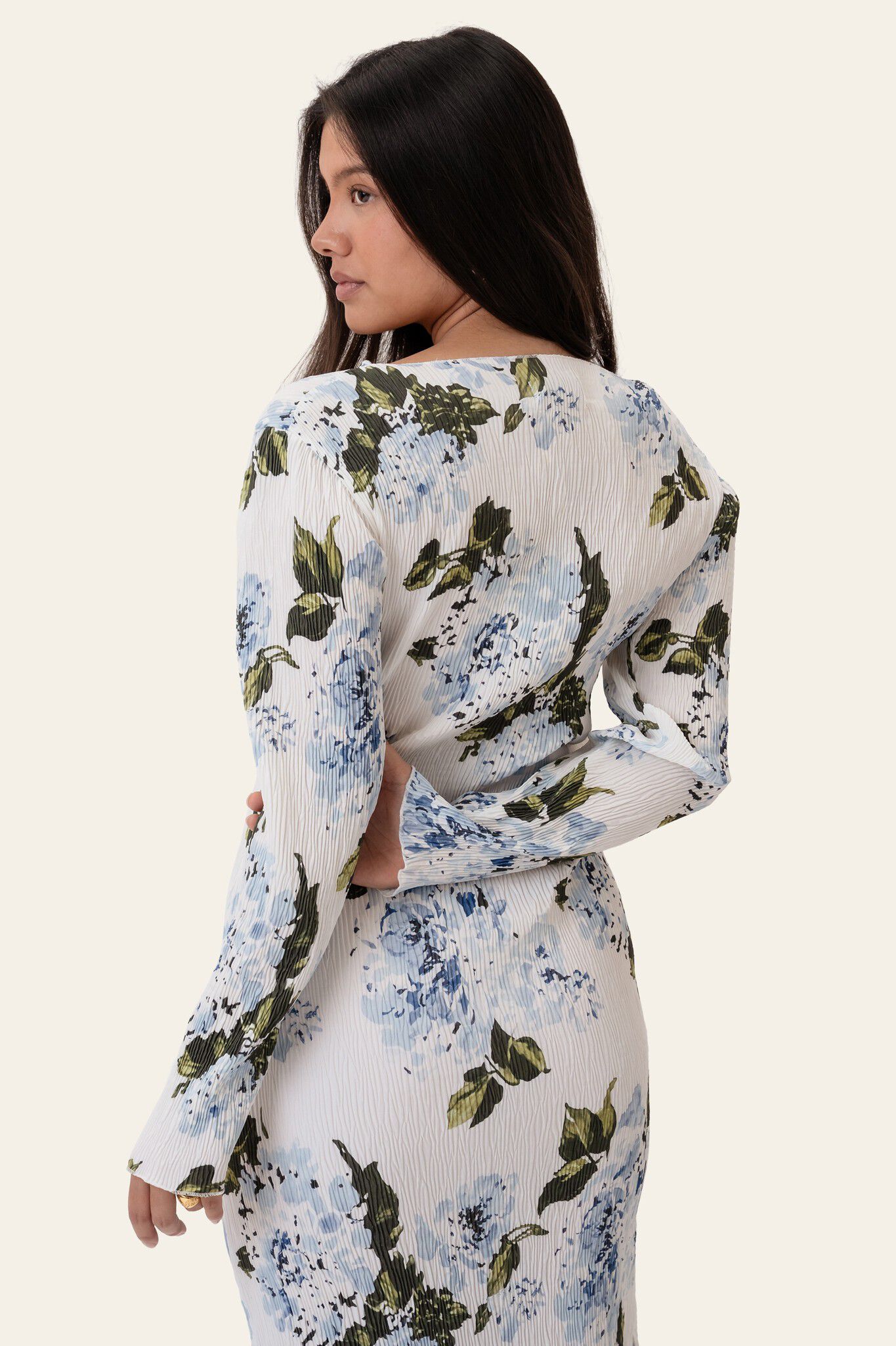 OdaIC Dress