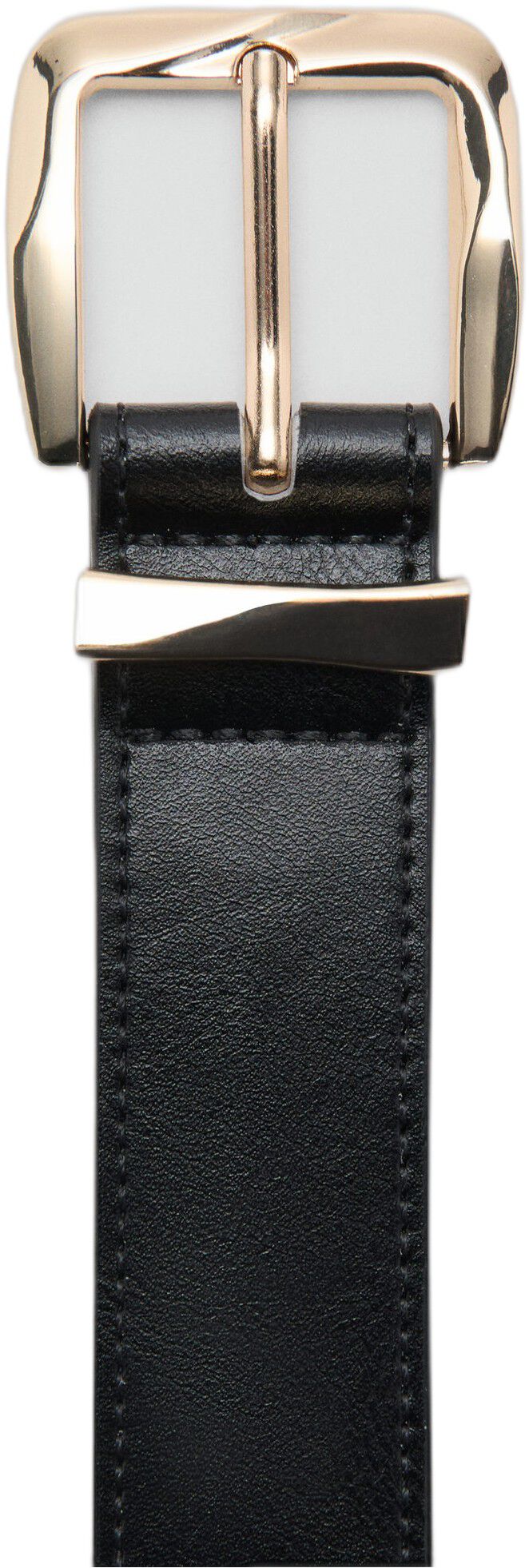 Embossed buckle belt