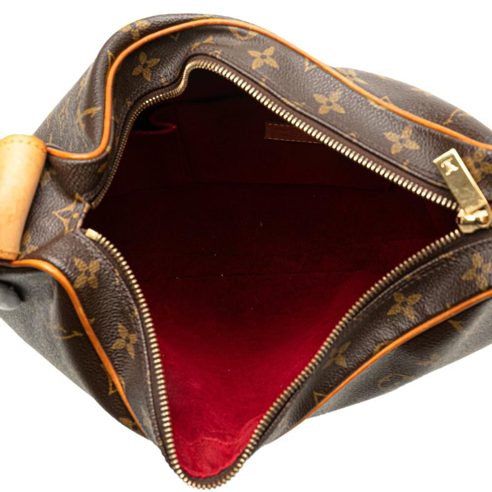 Louis Vuitton Croissant