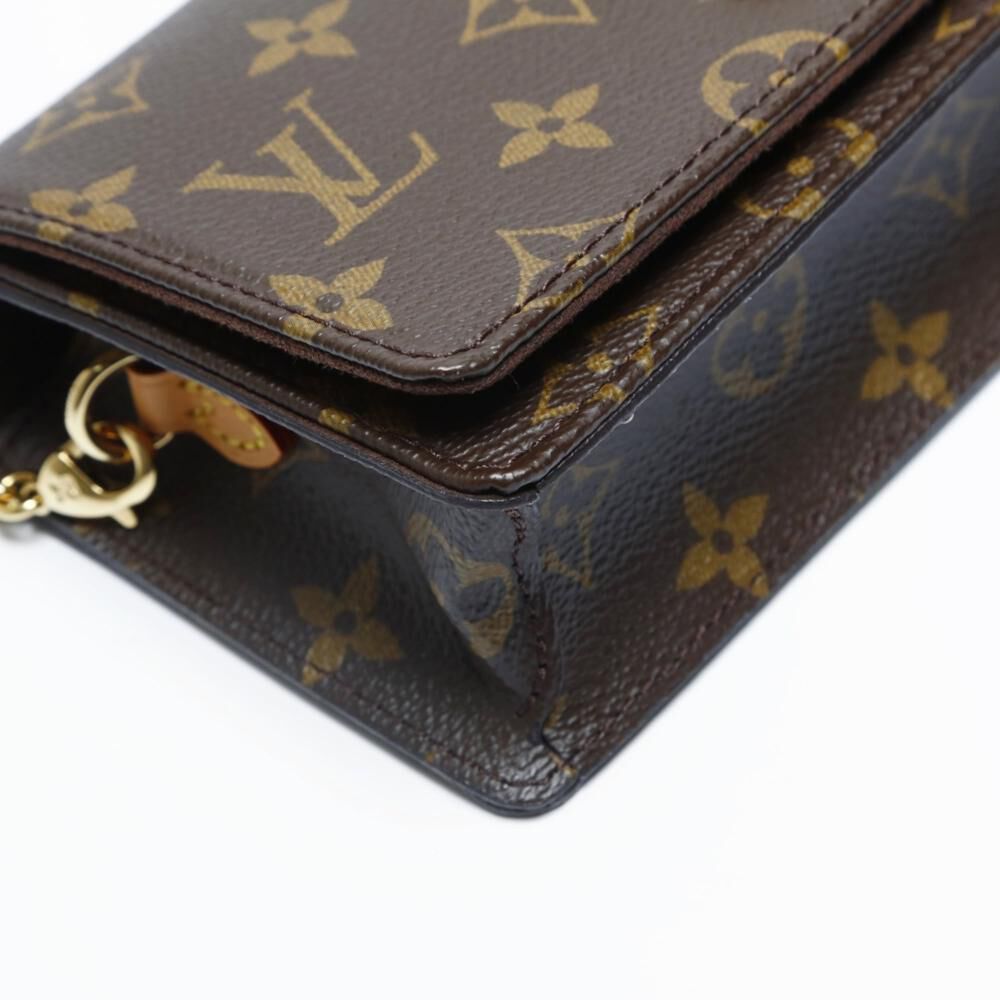 Louis Vuitton Shoulder Bags