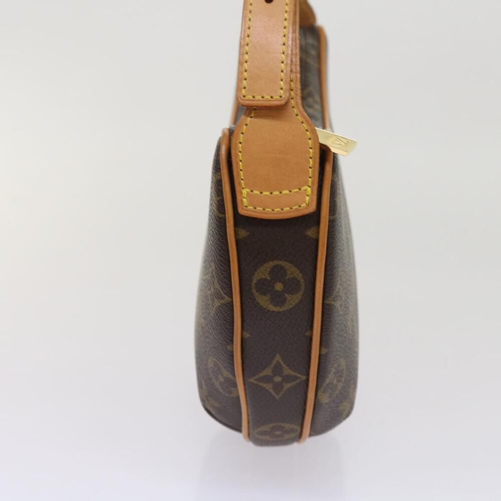 Louis Vuitton Croissant