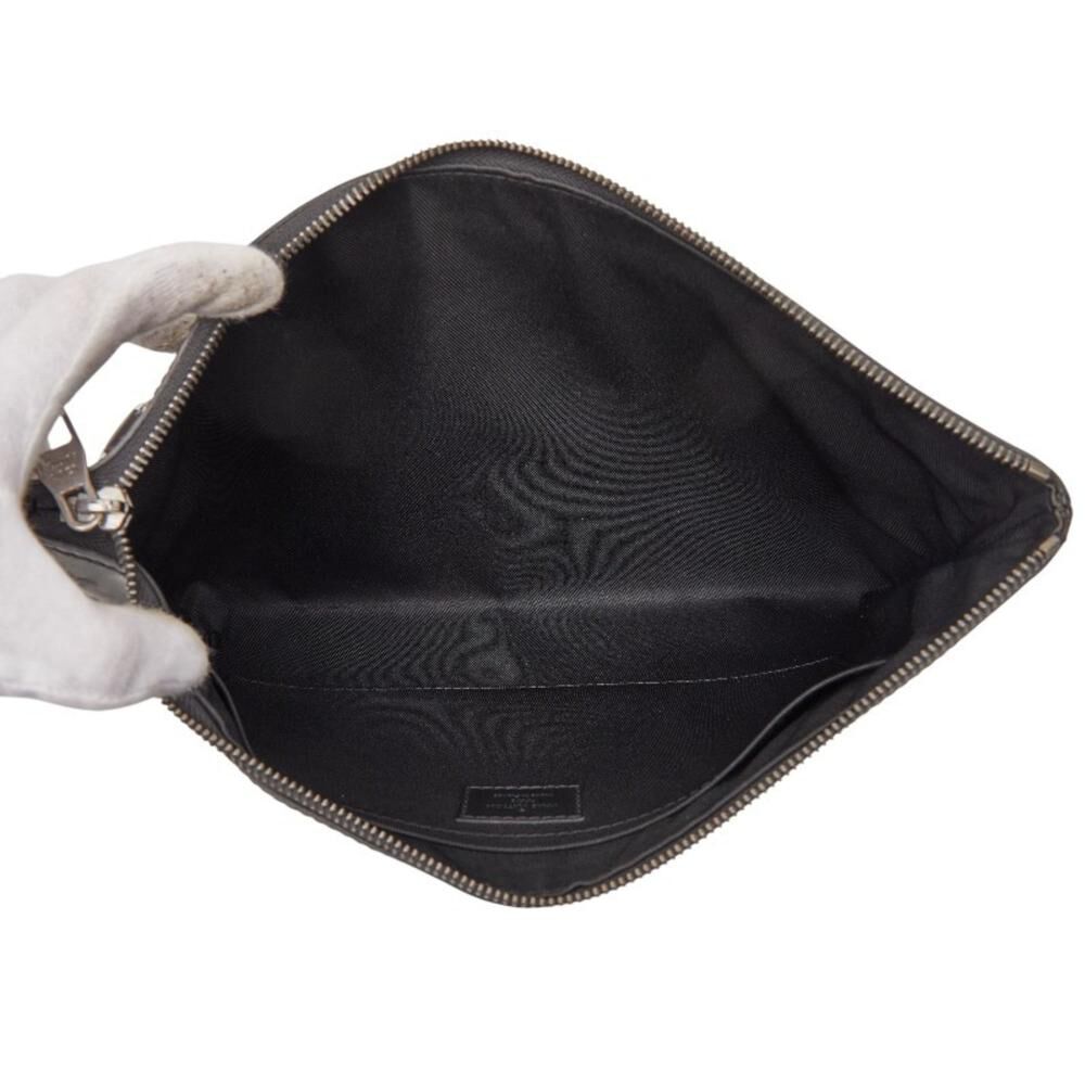 Louis Vuitton Clutch