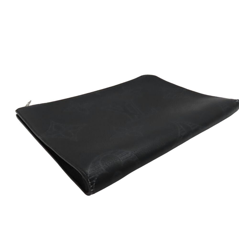 Louis Vuitton Clutch