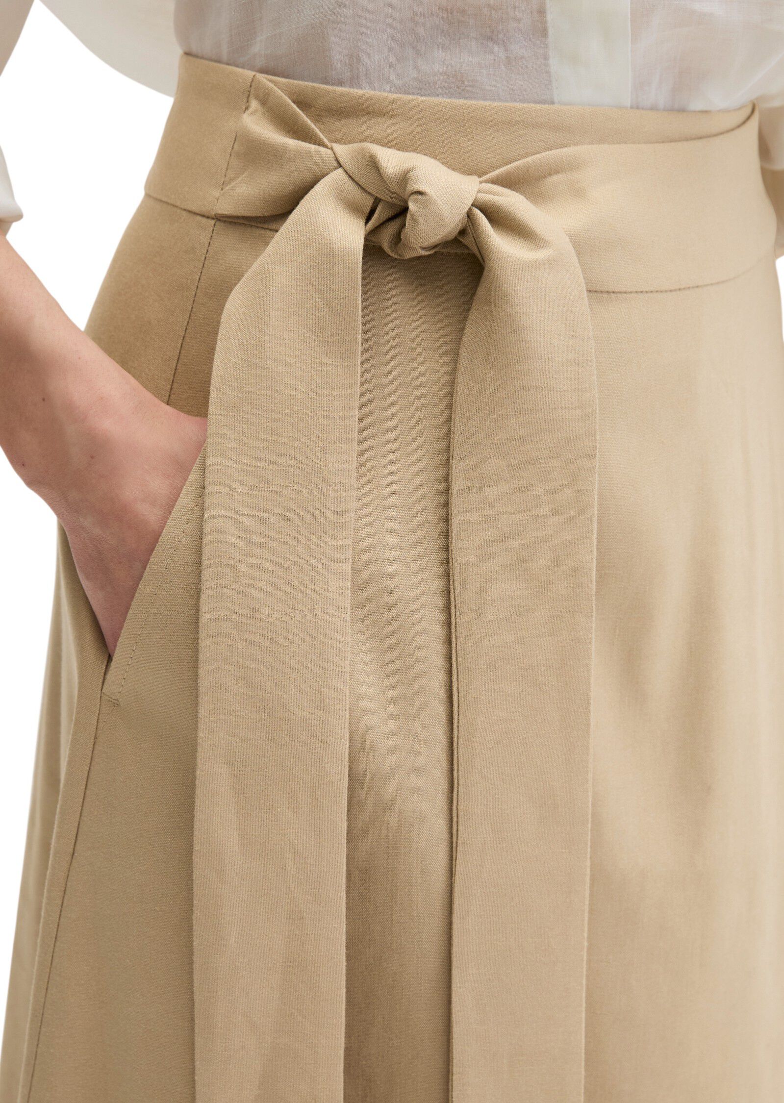 Woven Skirts