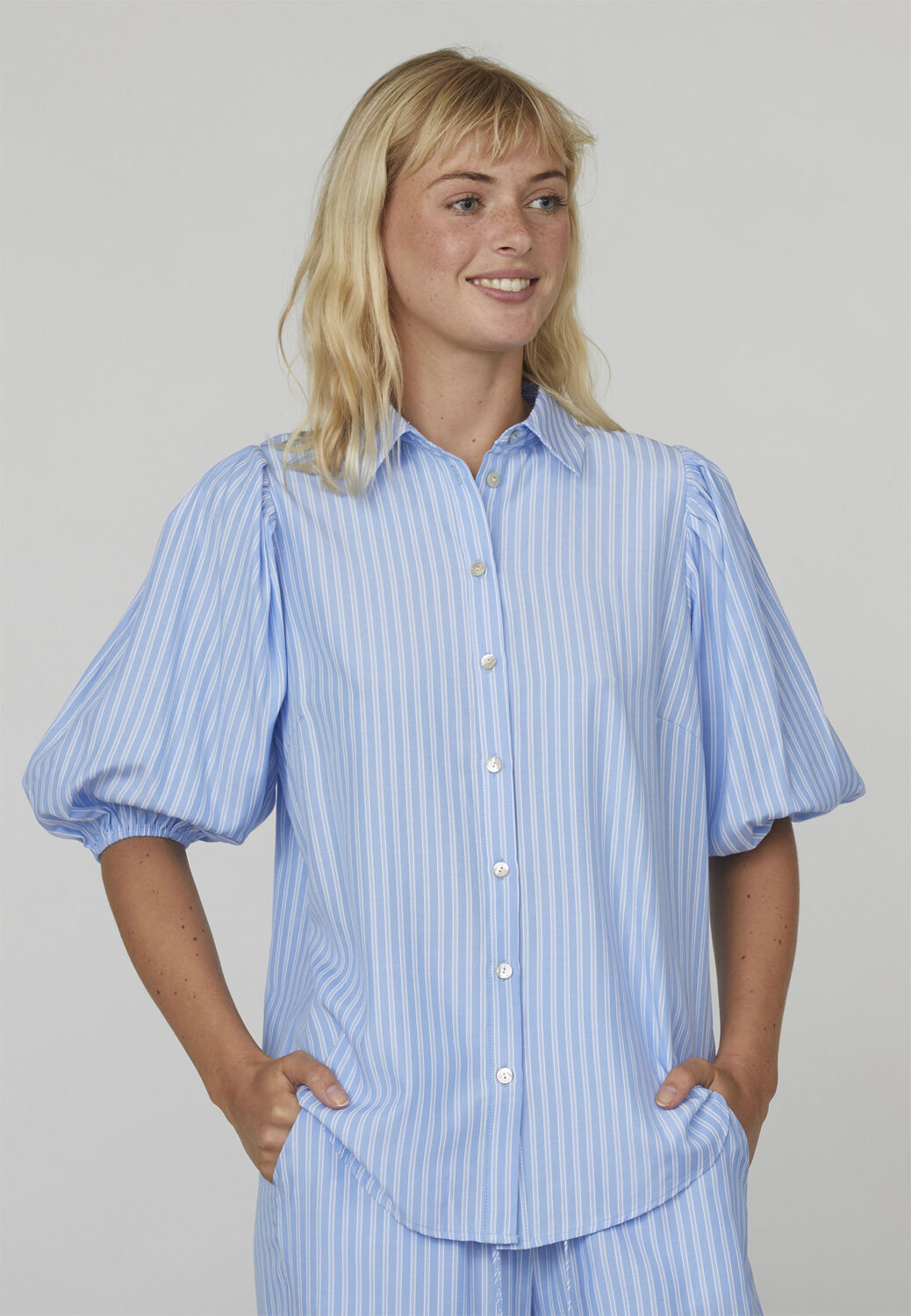 Kort&auml;rmade skjortor