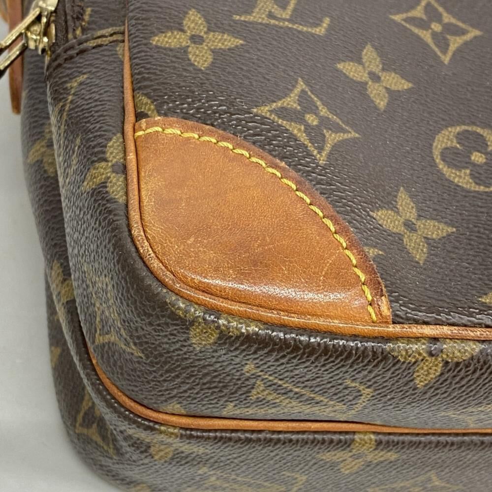 Louis Vuitton Shoulder Bags
