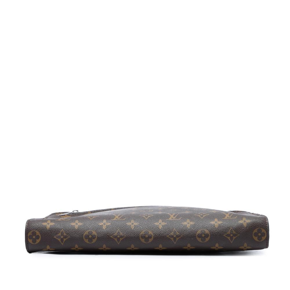 Louis Vuitton Clutch