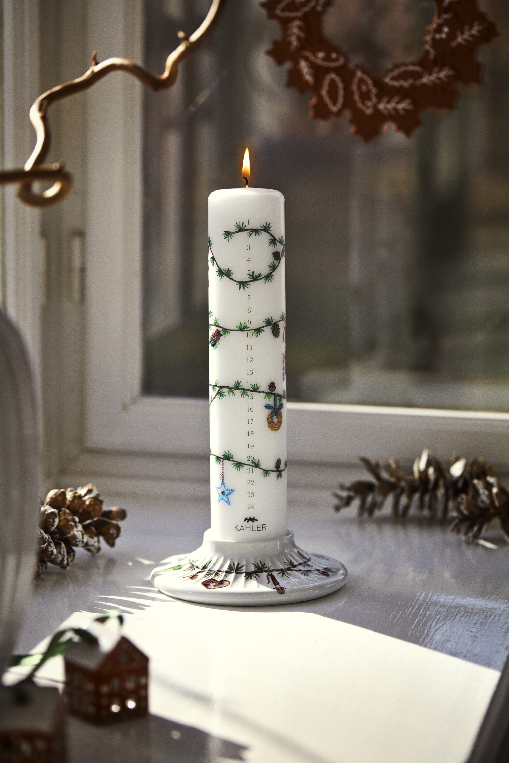 Hammersh&oslash;i Christmas Kalenderlys 2026 &Oslash;5 cm hvid m. deko
