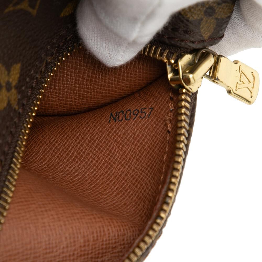 Louis Vuitton Papillon