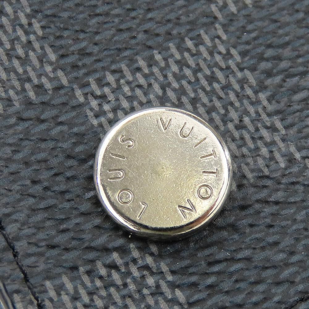 Louis Vuitton Clutch