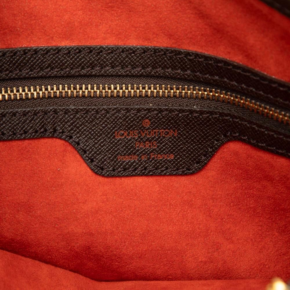 Louis Vuitton Marais