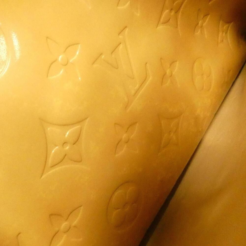 Louis Vuitton Thompson Street