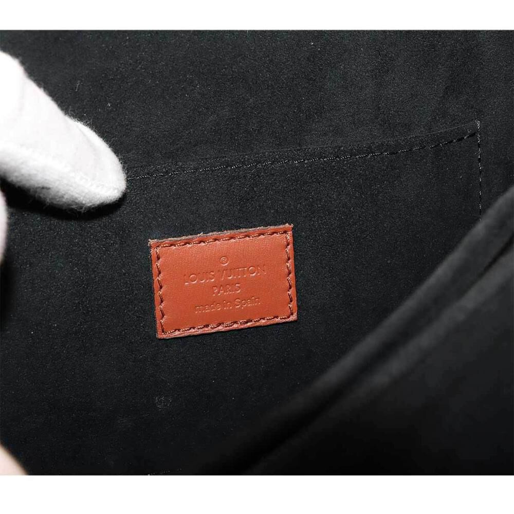 Louis Vuitton Dauphine